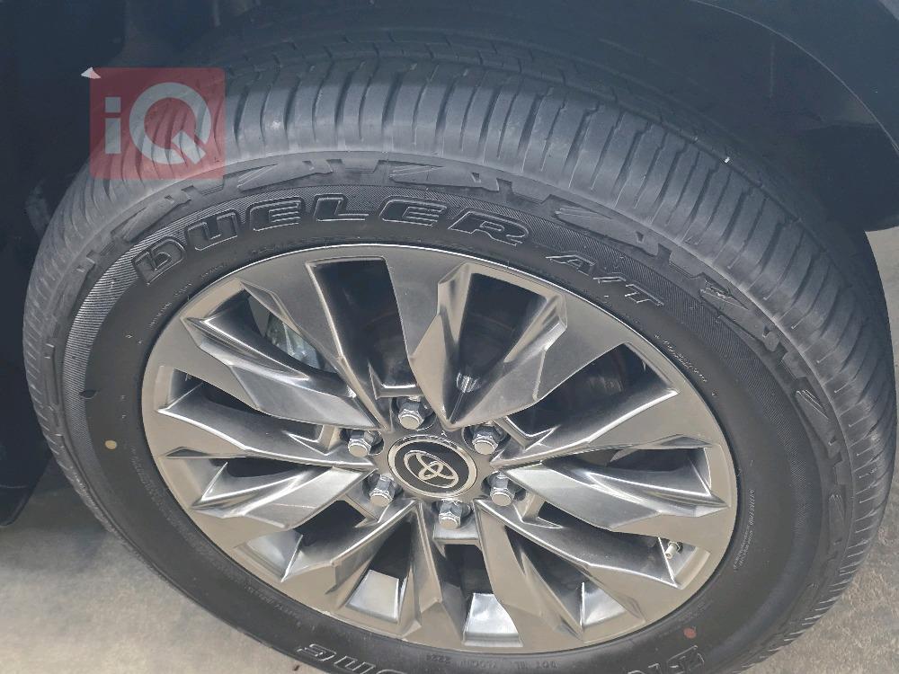 تويوتا لاندكروزر